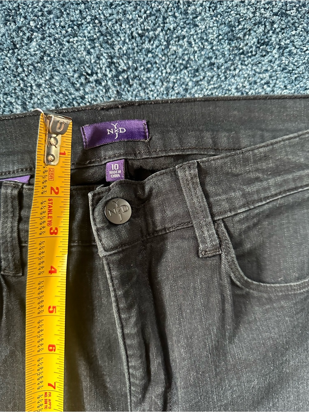 NYDJ size 10 black jeans rhinestones fitted stretchy flattering